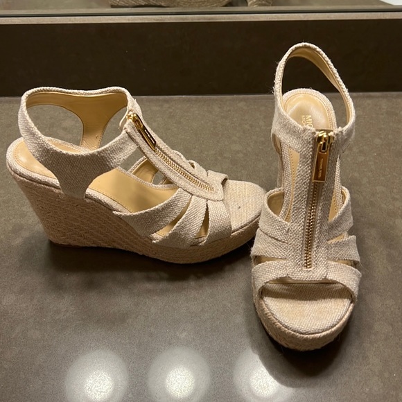 Michael Kors wedges - Picture 1 of 6